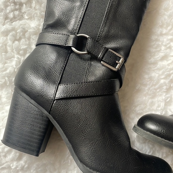 Naturalizer Black Leather Boots - Picture 2 of 6